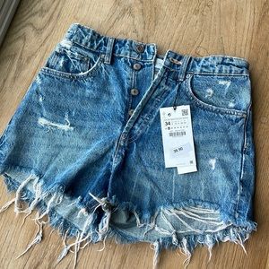 Zara jean shorts, size 02